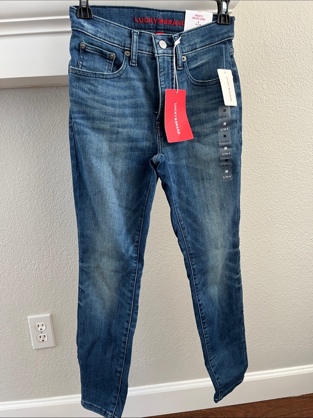 Lucky Brand Dark Blue Wash Skinny Jeans